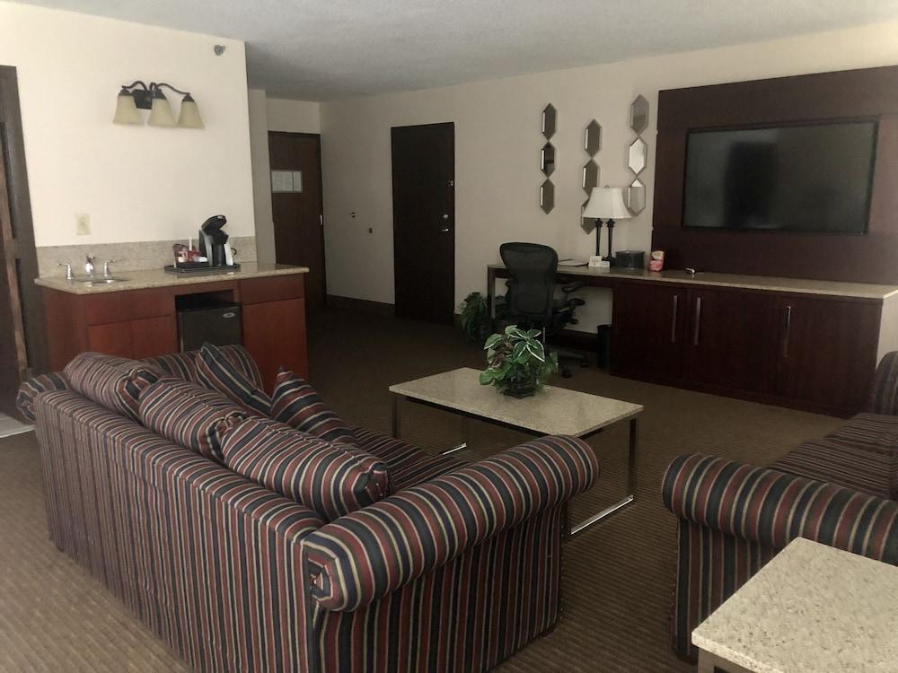 Wyndham Riverfront Hotel Литл-Рок Экстерьер фото